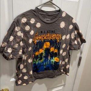 Goosebumps Graphic Crop T-Shirt with Polka Dots